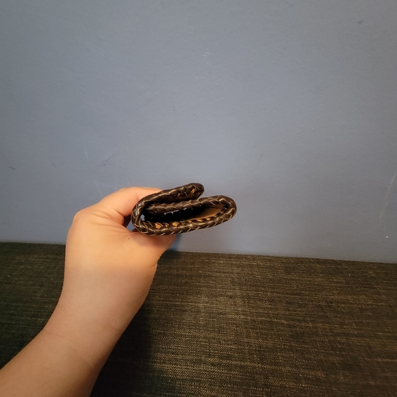 ❗CLOSET LIQUIDATION❗️Vintage tooled leather key holder - Picture 6 of 11